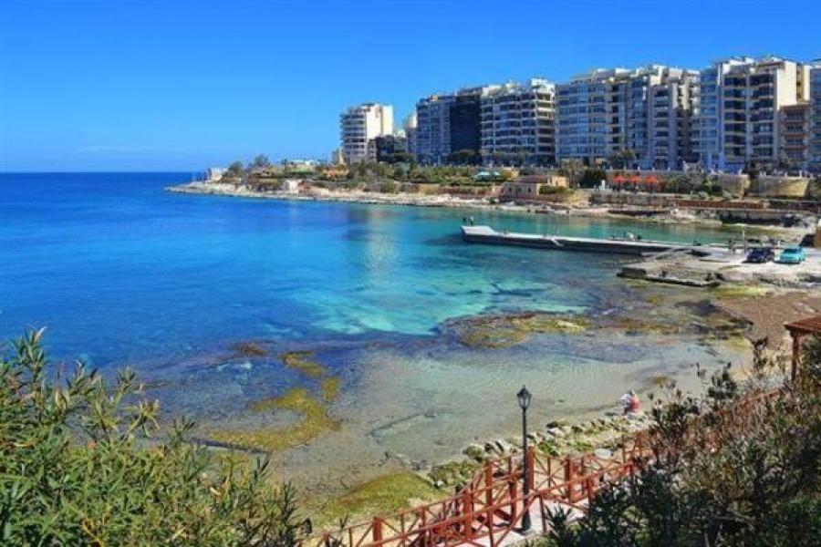 Apartment Perfect Location, Idyllic 2br Sliema