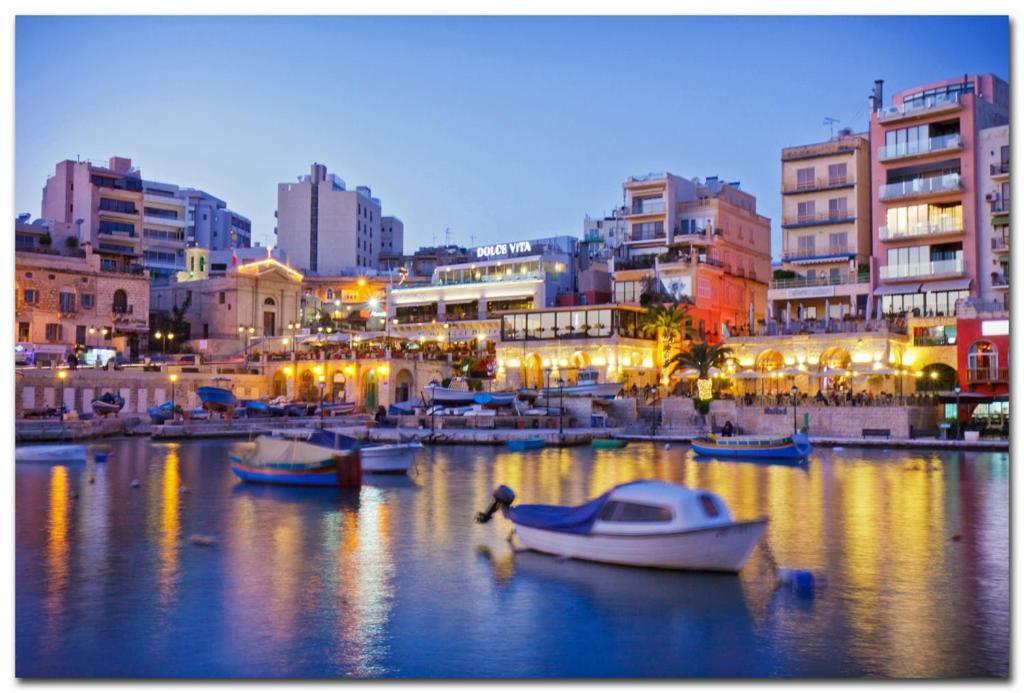 Perfect Location, Idyllic 2br Apartment