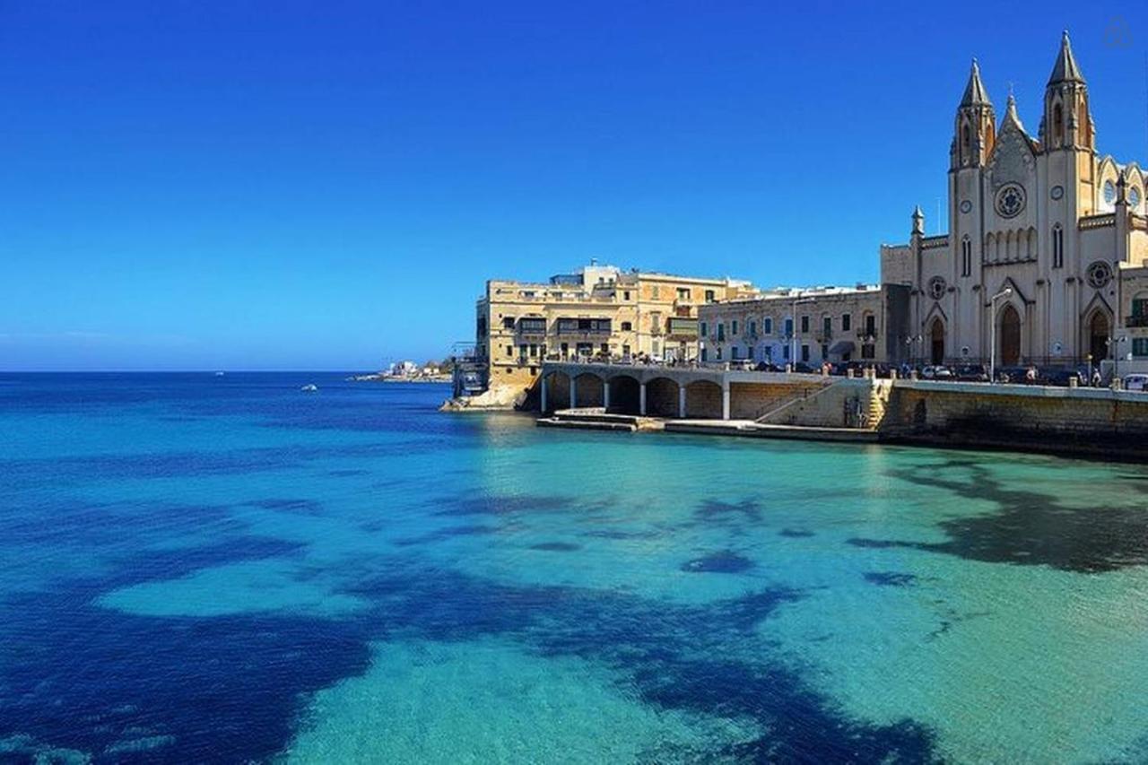 Perfect Location, Idyllic 2br Apartment *
