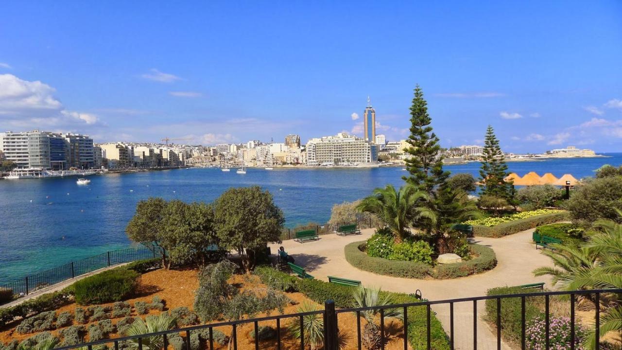 Perfect Location, Idyllic 2br